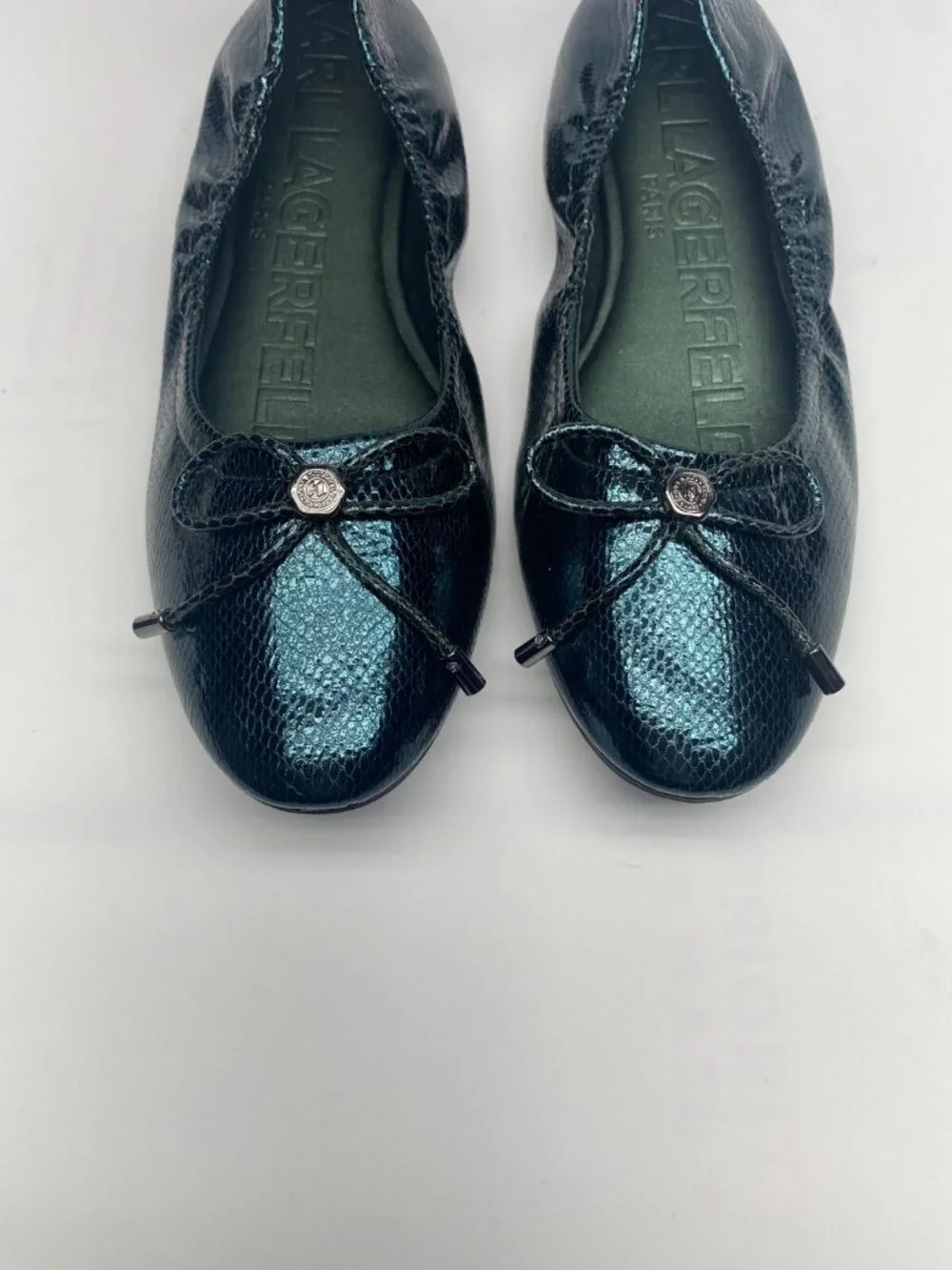 KARL LAGERFELD PARIS Women's Velma Almond Toe Ballet Flats Sz 8.5